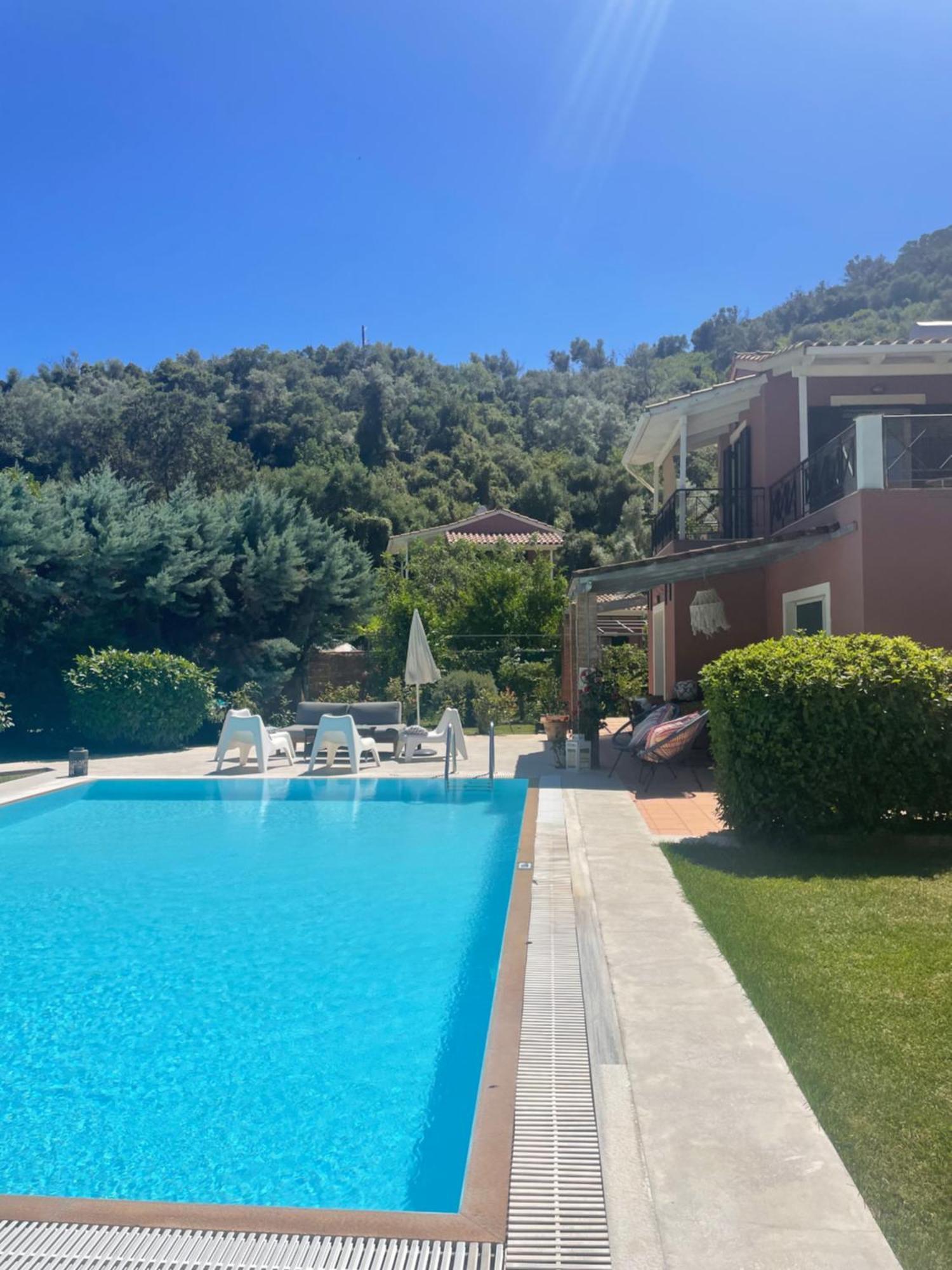 Gialos Villas 1-2 With A Private Pool Mikros Gialos Esterno foto