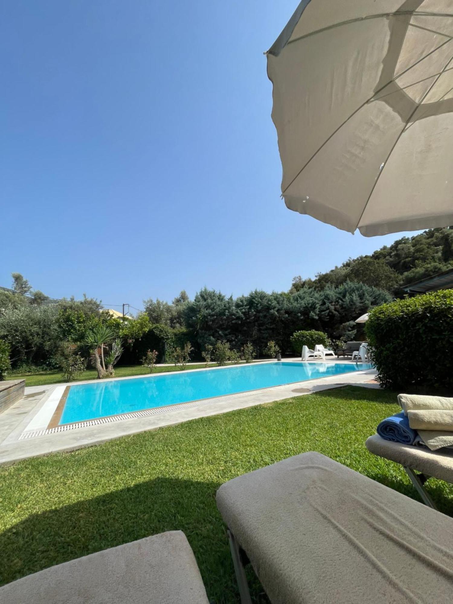 Gialos Villas 1-2 With A Private Pool Mikros Gialos Esterno foto